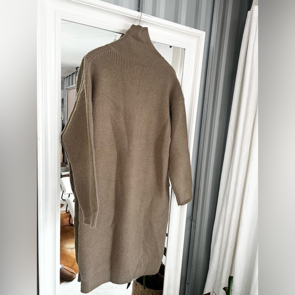 PRIV high neck cardigan - Picture 2 of 2